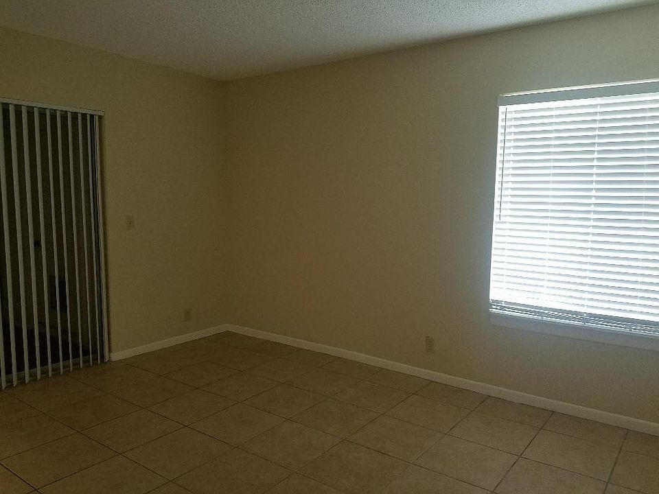 2nd image of 6392 Chasewood Dr APT E