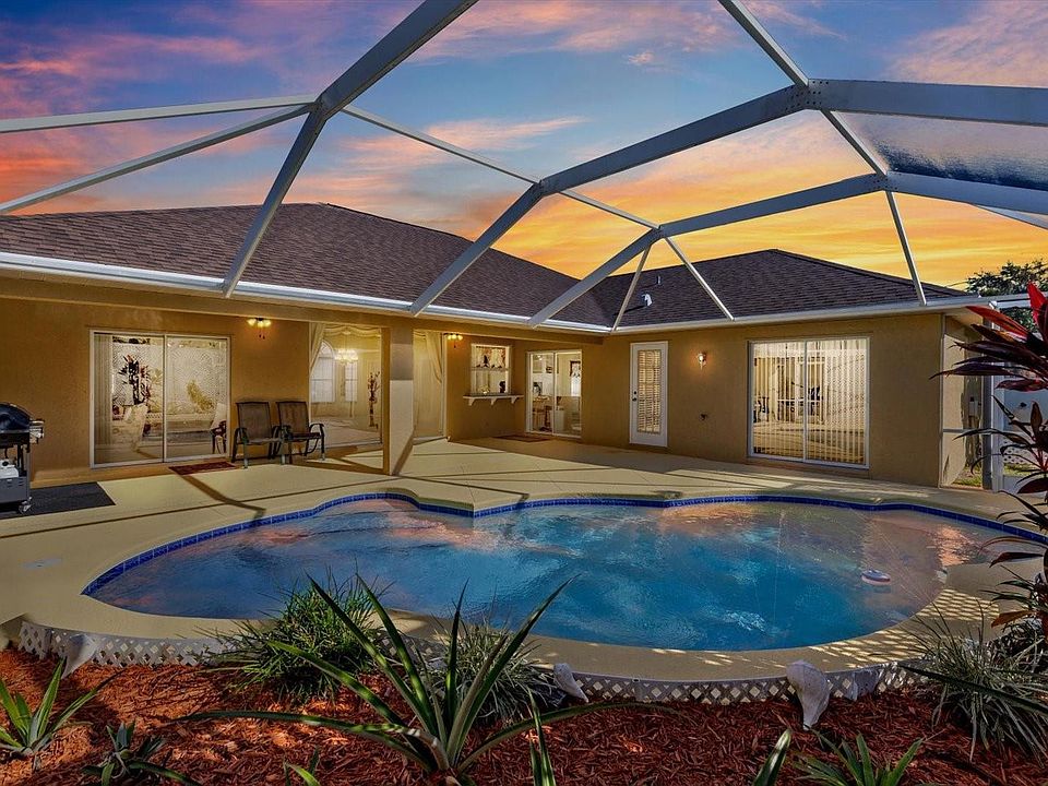 1st image of 2314 SE Master Avenue