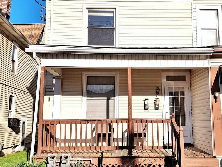 118 S Franklin St — Photo 2