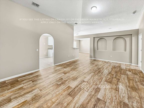 5th image of 4716 Four Lakes Dr
