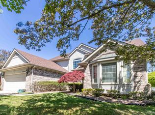 42852 Sandstone Dr, Novi, MI 48377