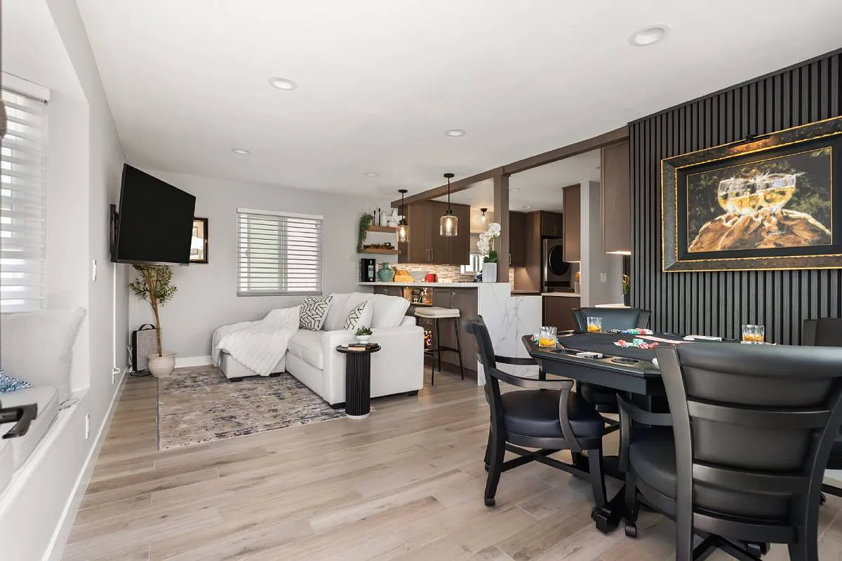 313 Alvarado Place #1 2 in Newport Beach, CA 92661 — Photo 4