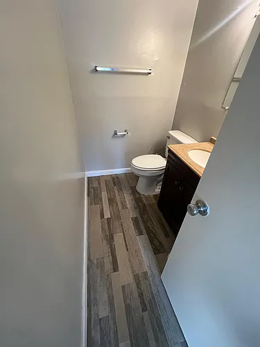 8673 Greenbelt Rd #203 Photo 1