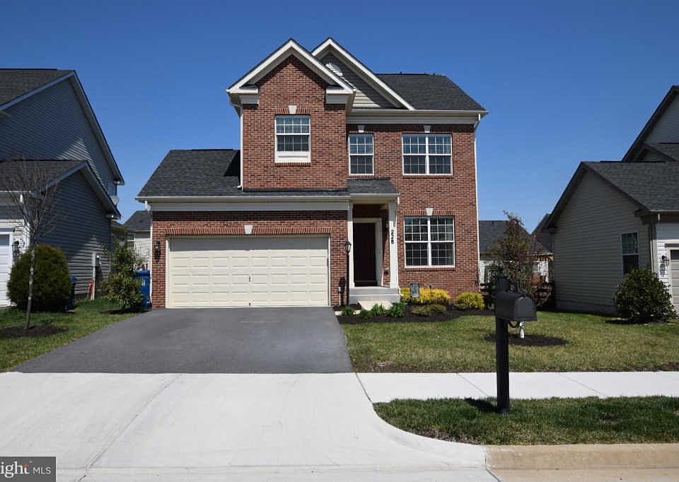 1st image of 228 Centennial Dr
