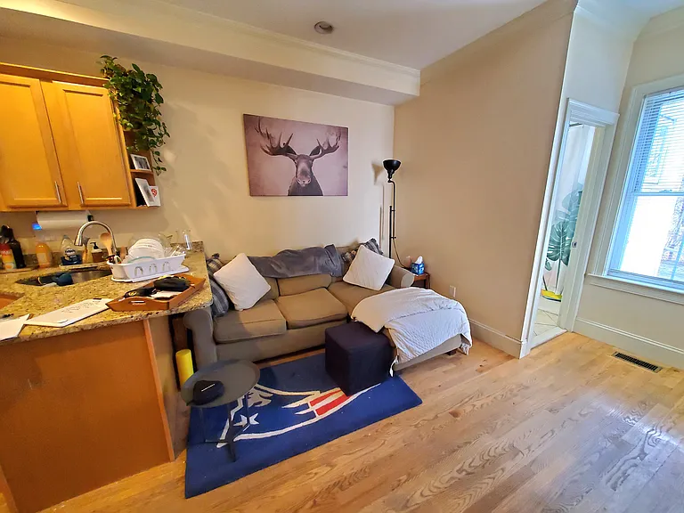 25 Lothrop St — Photo 3