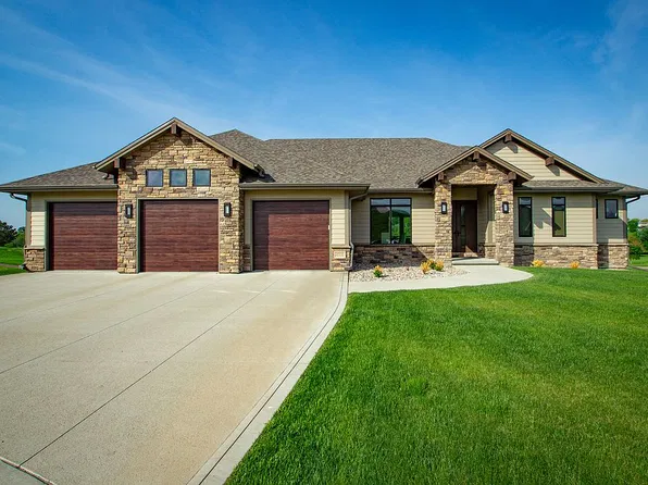 3551 Wanamaker Way, Sioux City, IA 51106