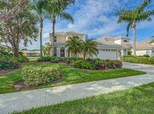 9173 Troon Lakes Dr, Naples, FL 34109