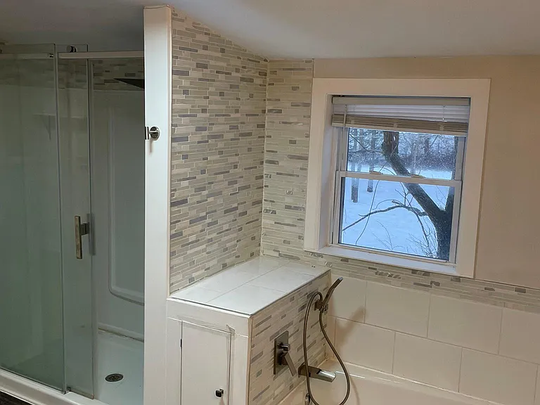 119 E Wilson St — Photo 36