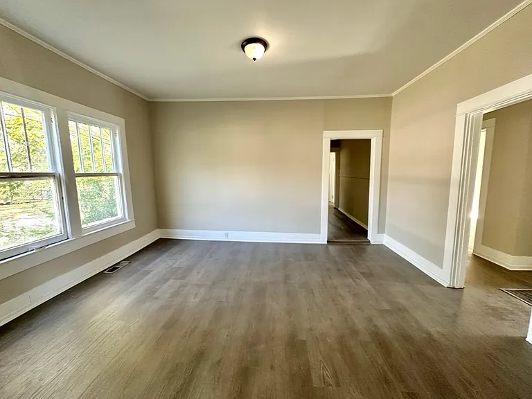 4801 Avenue S — Photo 5
