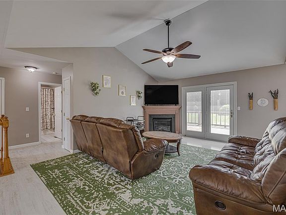 5th image of 1036 Ridgewood Farms Rd