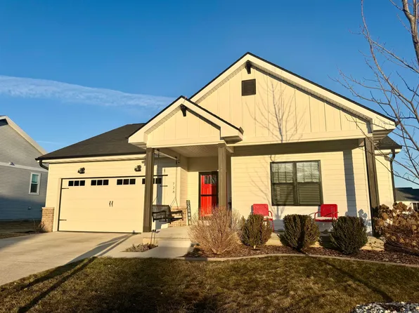 728 Kennedy St, Sauk City, WI 53583