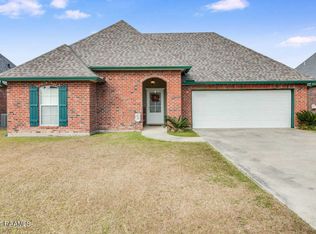 103 Katy Beth Dr, Youngsville, LA 70592