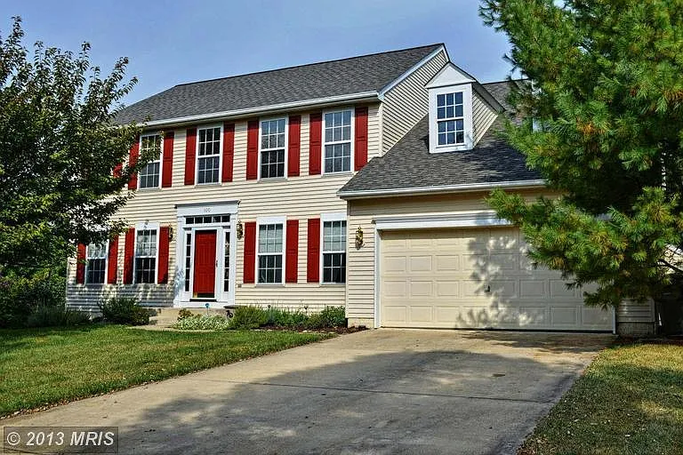 100 Kearney Ct photo 1
