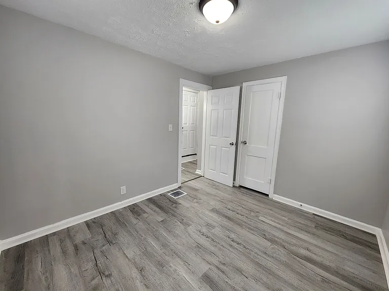 2519 Renwood Pl — Photo 12