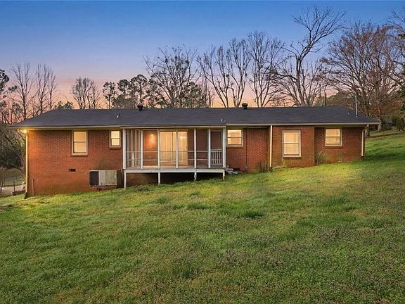 3rd image of 4075 Craig Pl