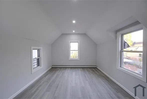 127 Bennett St #2 — Photo 4
