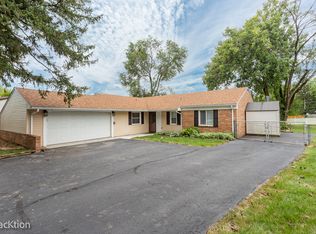 147 Seabury Rd, Bolingbrook, IL 60440