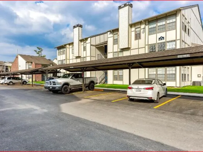 Star Beltway 8 Apartments — Photo 12