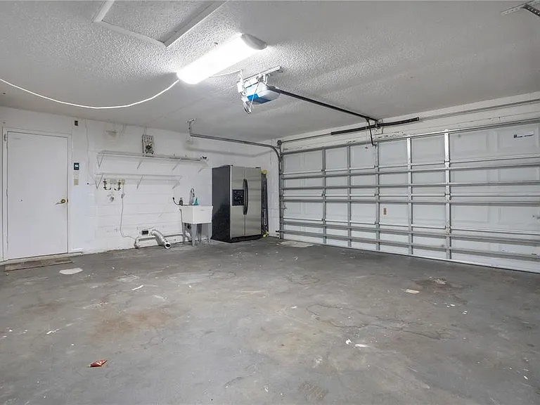 4805 Kingston Cir — Photo 23