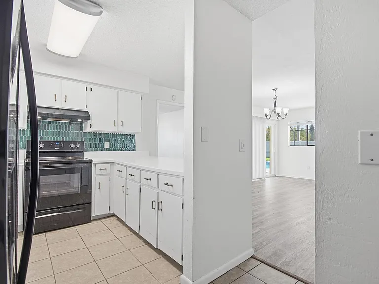 38 E Diamond Dr — Photo 28