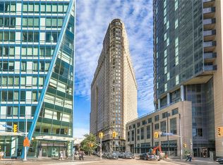 25 The Esplanade, Toronto, ON M5E 1W5