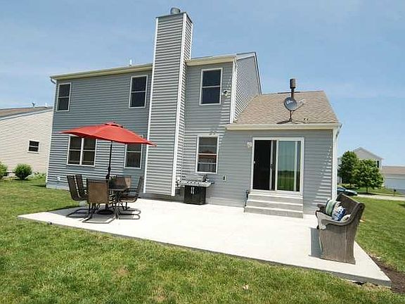 2nd image of 2075 Preakness Pl