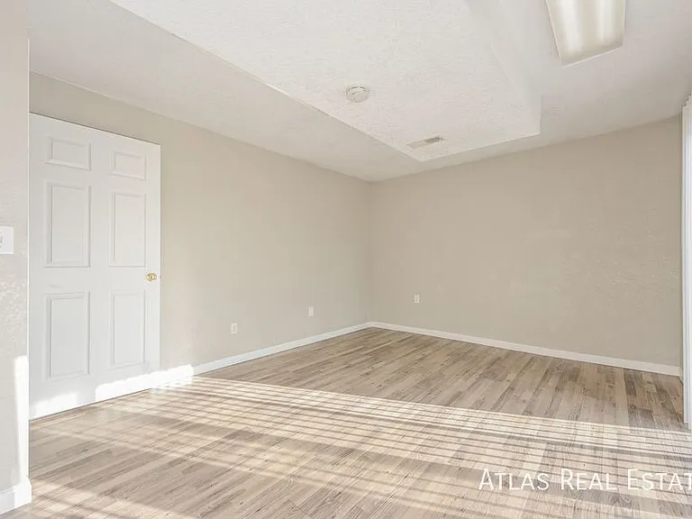 1484 S Cathay Way — Photo 7