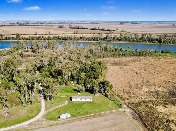 14100 Wildwood Ln, Blair, NE 68008