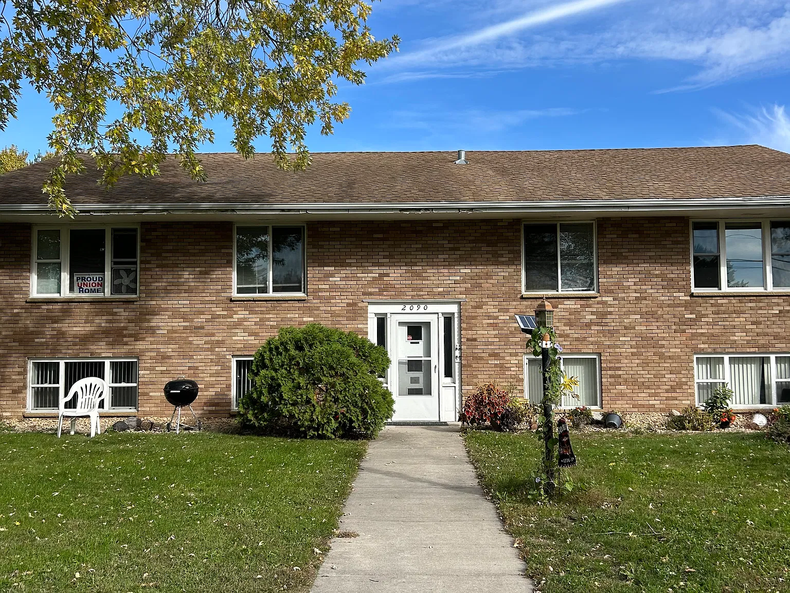 2 bed, $1,375 — Photo 1