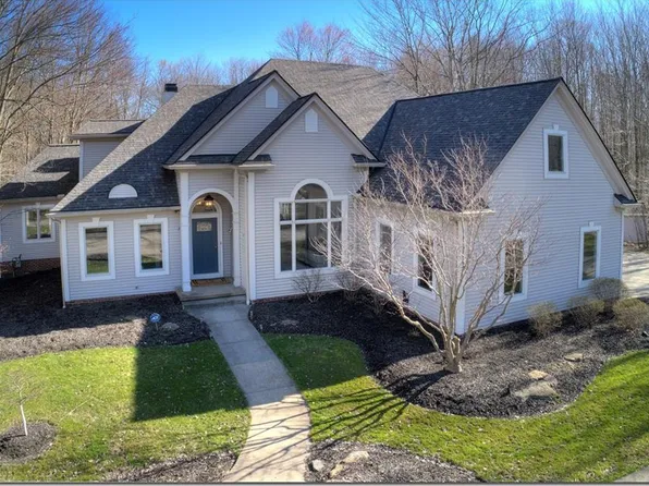410 River Glen Dr, Aurora, OH 44202