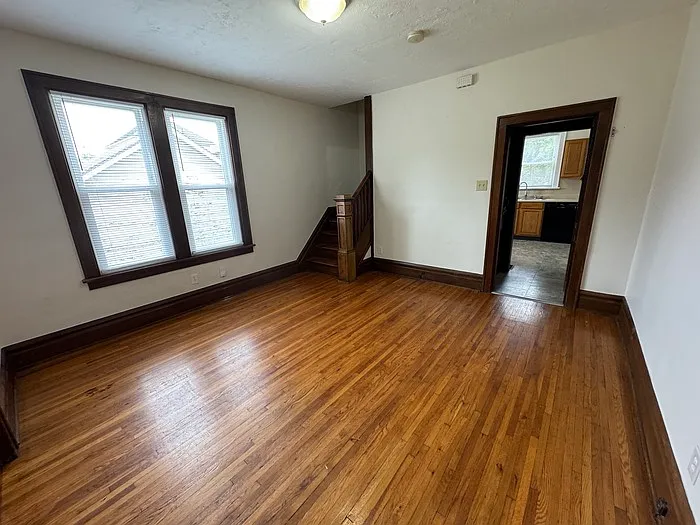 2462 Indiana Ave #2464 — Photo 8