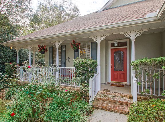 3rd image of 304 Bridgeway Ct
