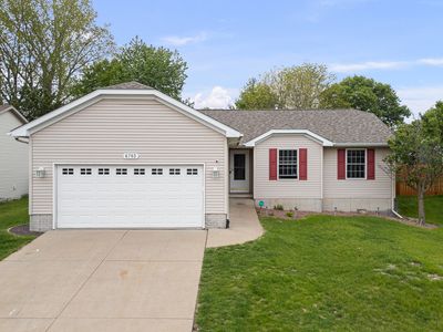 6703 Brookview Ln, Davenport, IA, 52806