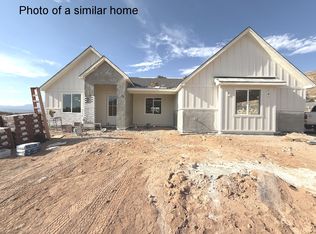 1007 W Rock View Dr, Hurricane, UT 84737