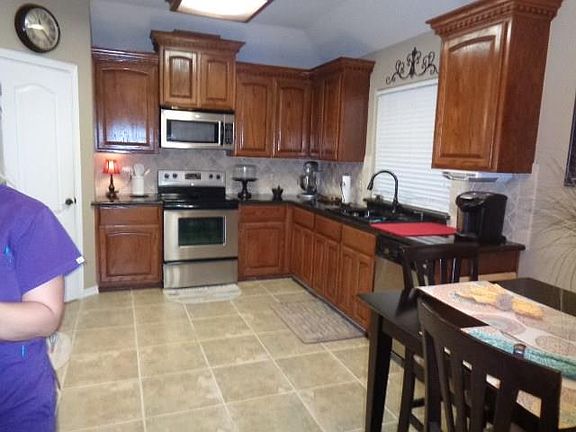 5th image of 6417 Hardwick St