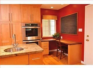 4th image of 2631 Hill Park Dr