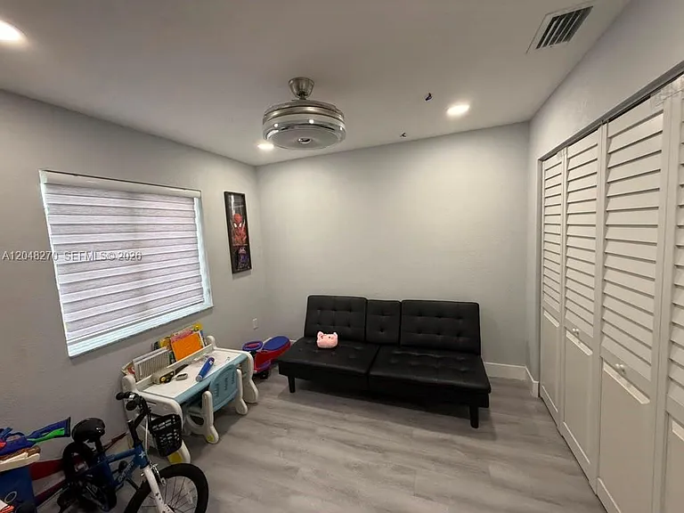 14305 SW 182nd Ter — Photo 12