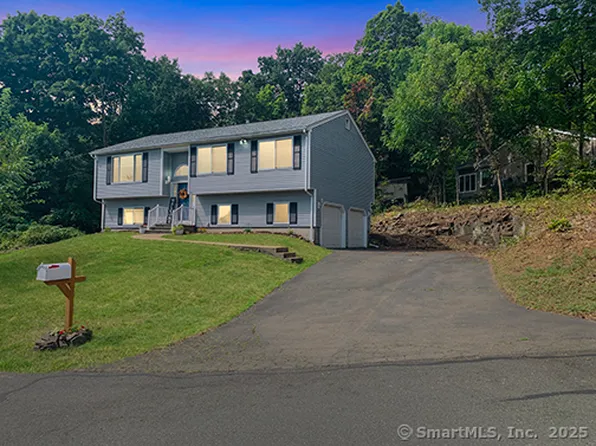18 Loyola Road, Meriden, CT 06451
