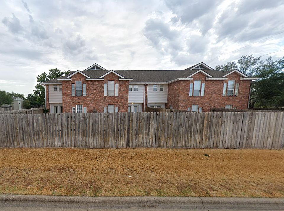 1st image of 1401 Summit St APT 3