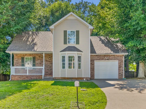 3327 S Senseney Cir, Clarksville, TN 37042