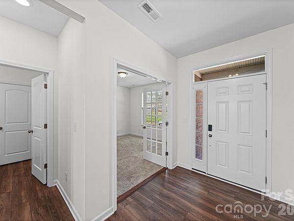 5th image of 10054 Carousel Corral Dr