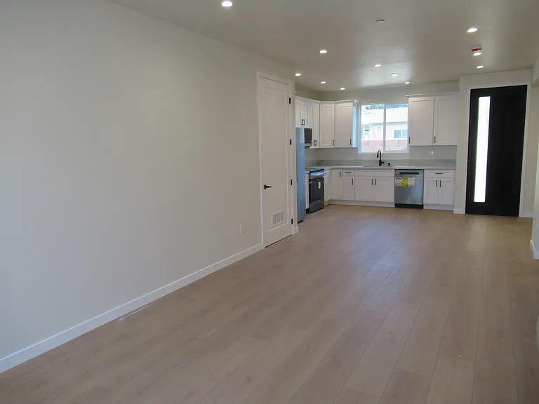 9622 Belmont St #9622 — Photo 3