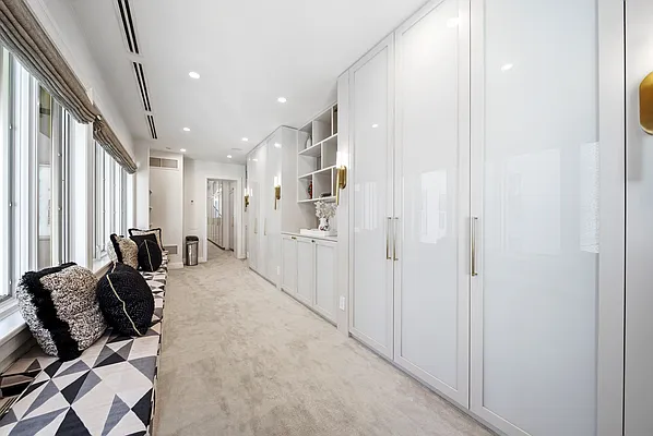 Entry / hallway, photo 1