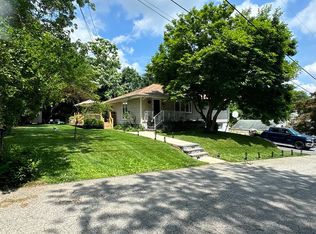 8 Birch St, Randolph, NJ 07869