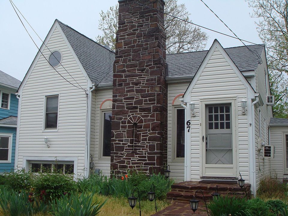 View of Home from the street