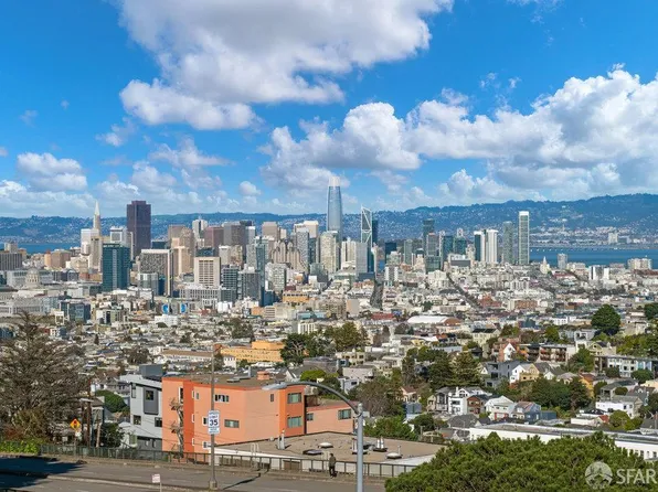 18 Portola Dr, San Francisco, CA 94131