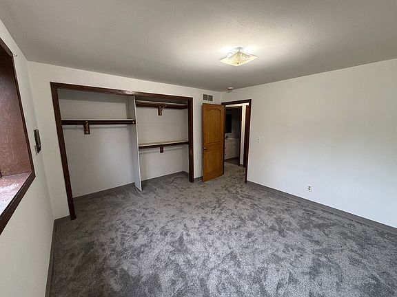 3rd image of 6154 S 42nd St #6154
