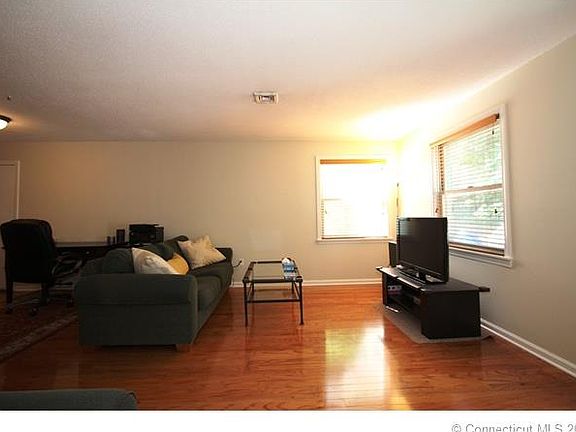 5th image of 3 Meadow Lake Dr #3