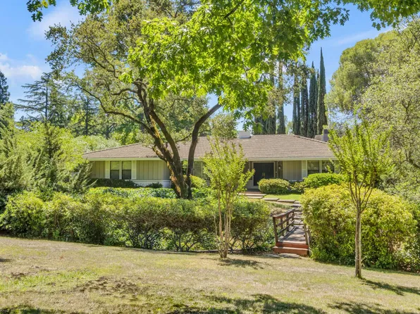 8830 Curragh Downs Dr, Fair Oaks, CA 95628