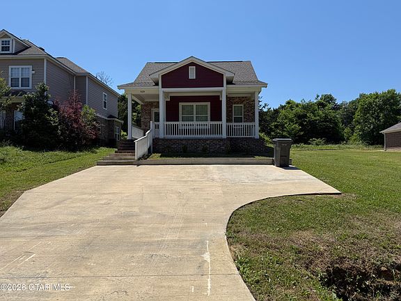 2nd image of 939 Muirfield Dr